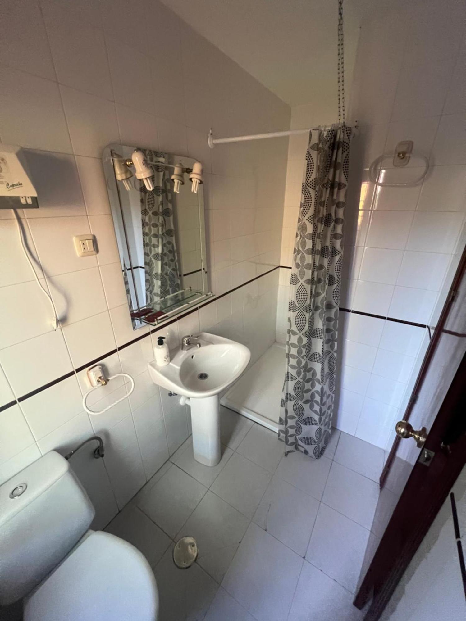 Hostal Sabor Fusion Hotell La Pradera de Navalhorno Exteriör bild